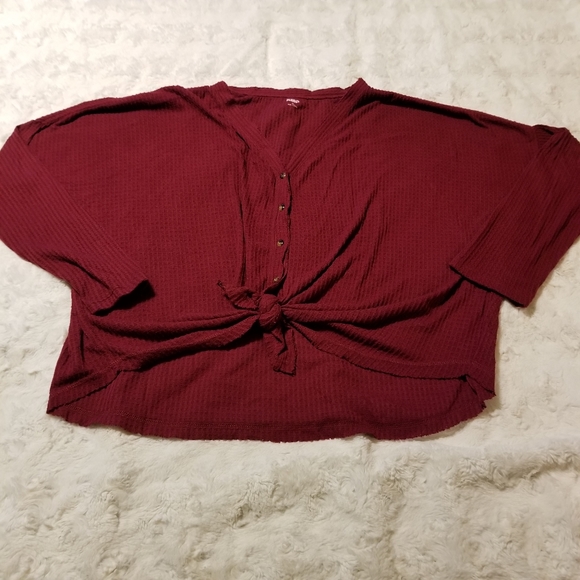AMP Top Womens Size Xlarge Cropped Wine/Burgundy Maroon - Picture 1 of 10